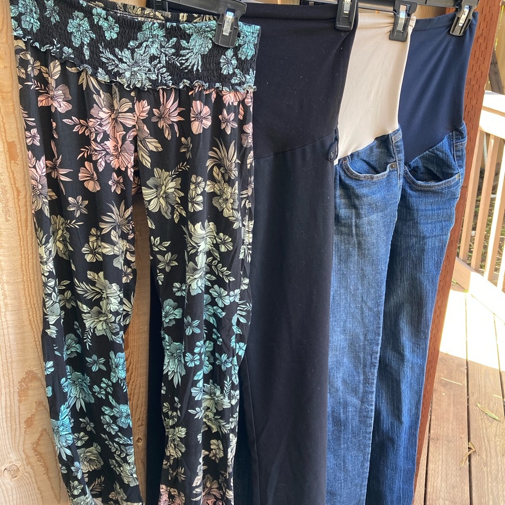 Lot of Maternity Pants Size Small